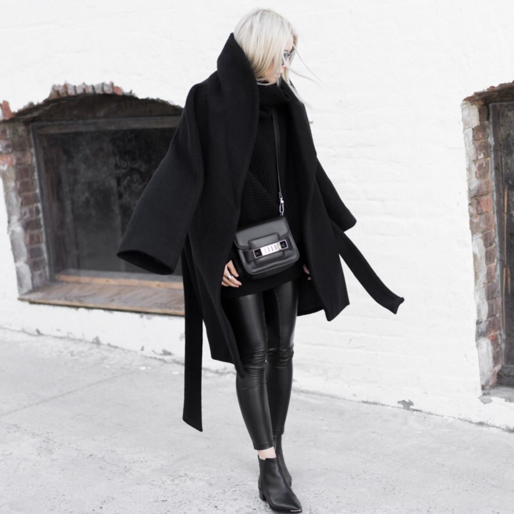 Aritzia Babaton Sian Wool Coat